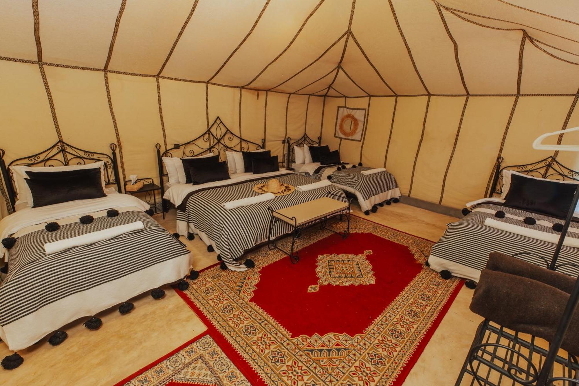Milenario Camp メルズーガ エクステリア 写真