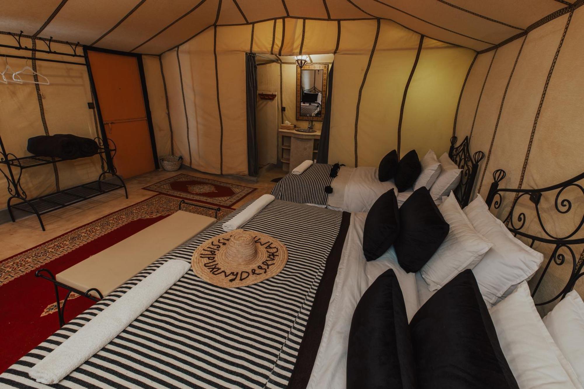 Milenario Camp メルズーガ エクステリア 写真