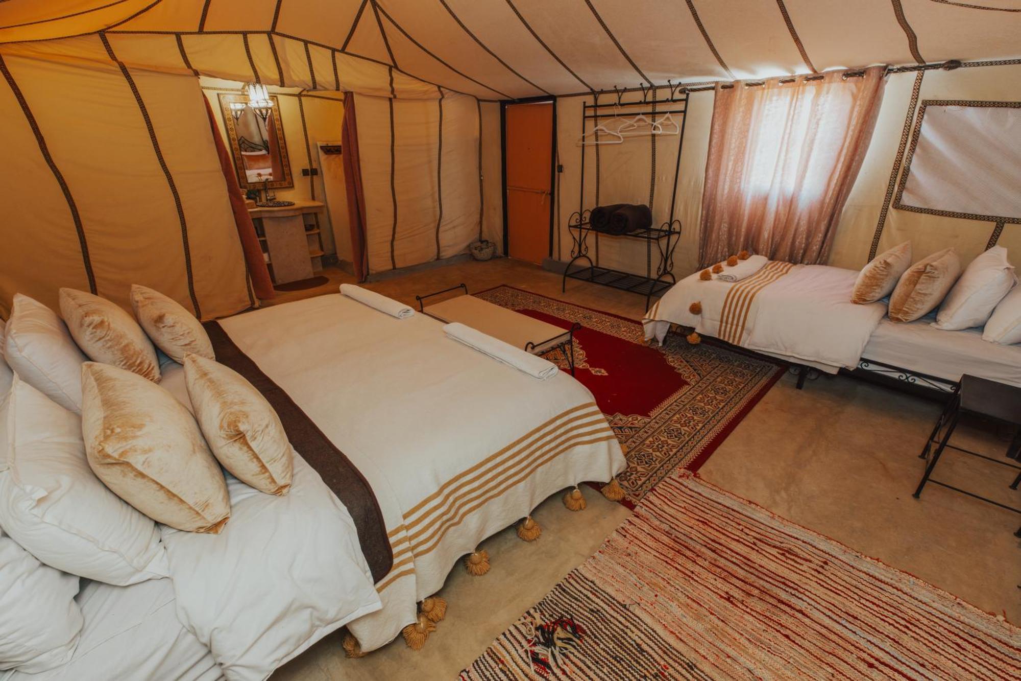 Glamping Milenario メルズーガ エクステリア 写真