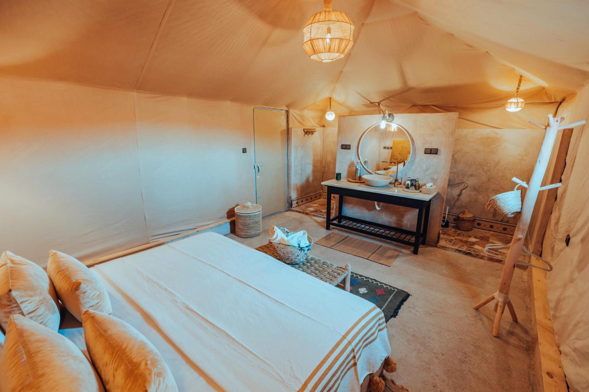 Glamping Milenario メルズーガ エクステリア 写真