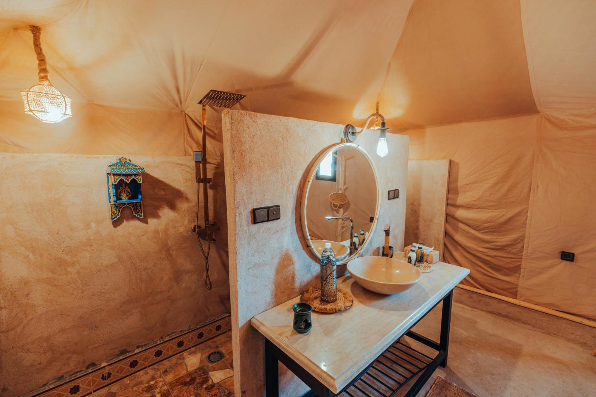 Glamping Milenario メルズーガ エクステリア 写真